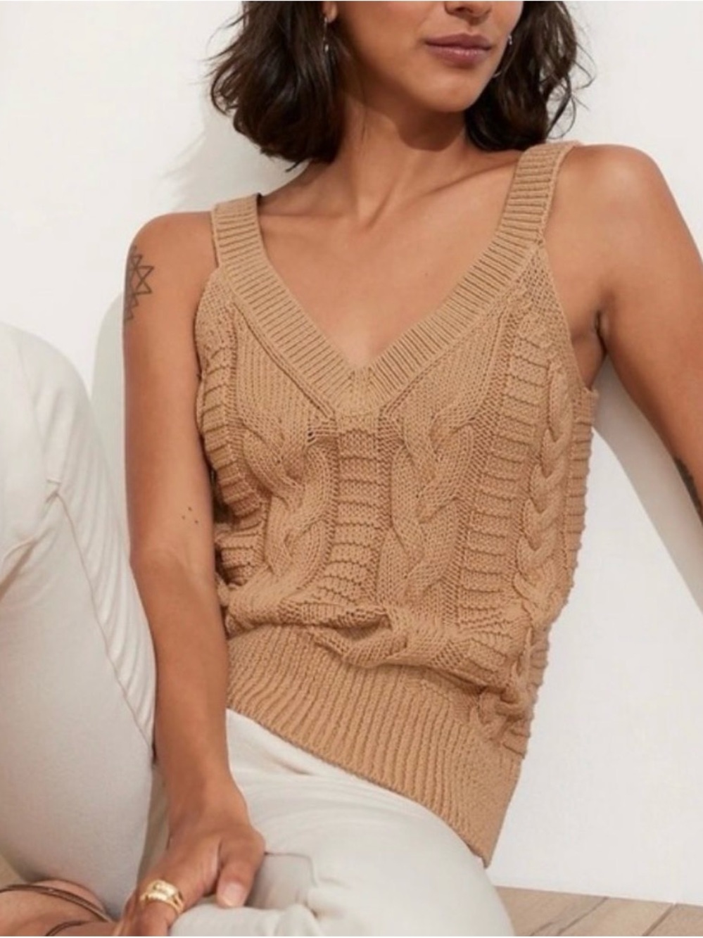 Banana Republic Camel Cable Knit V-Neck Sweater Tank